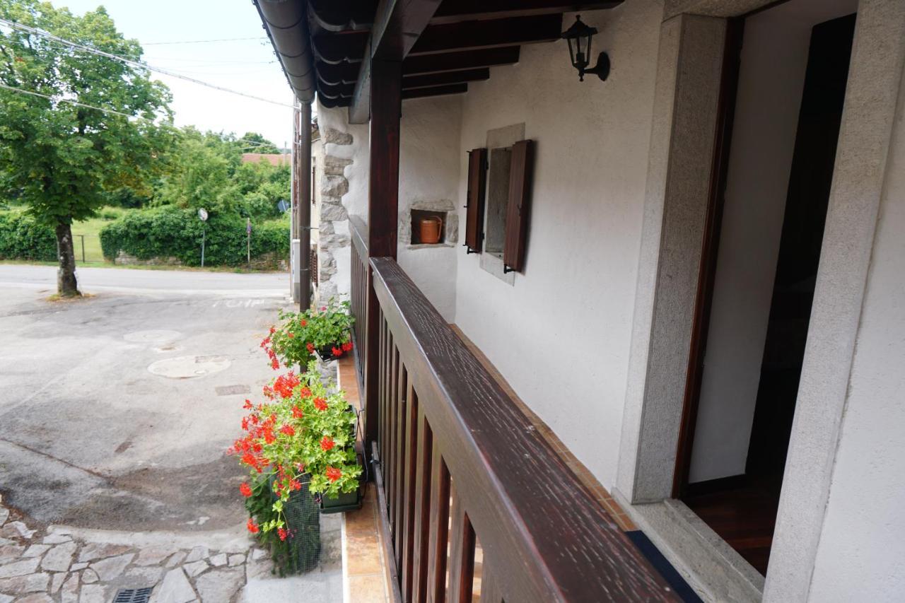 Casa Vacanze Alenka Borgo Grotta Gigante Kültér fotó